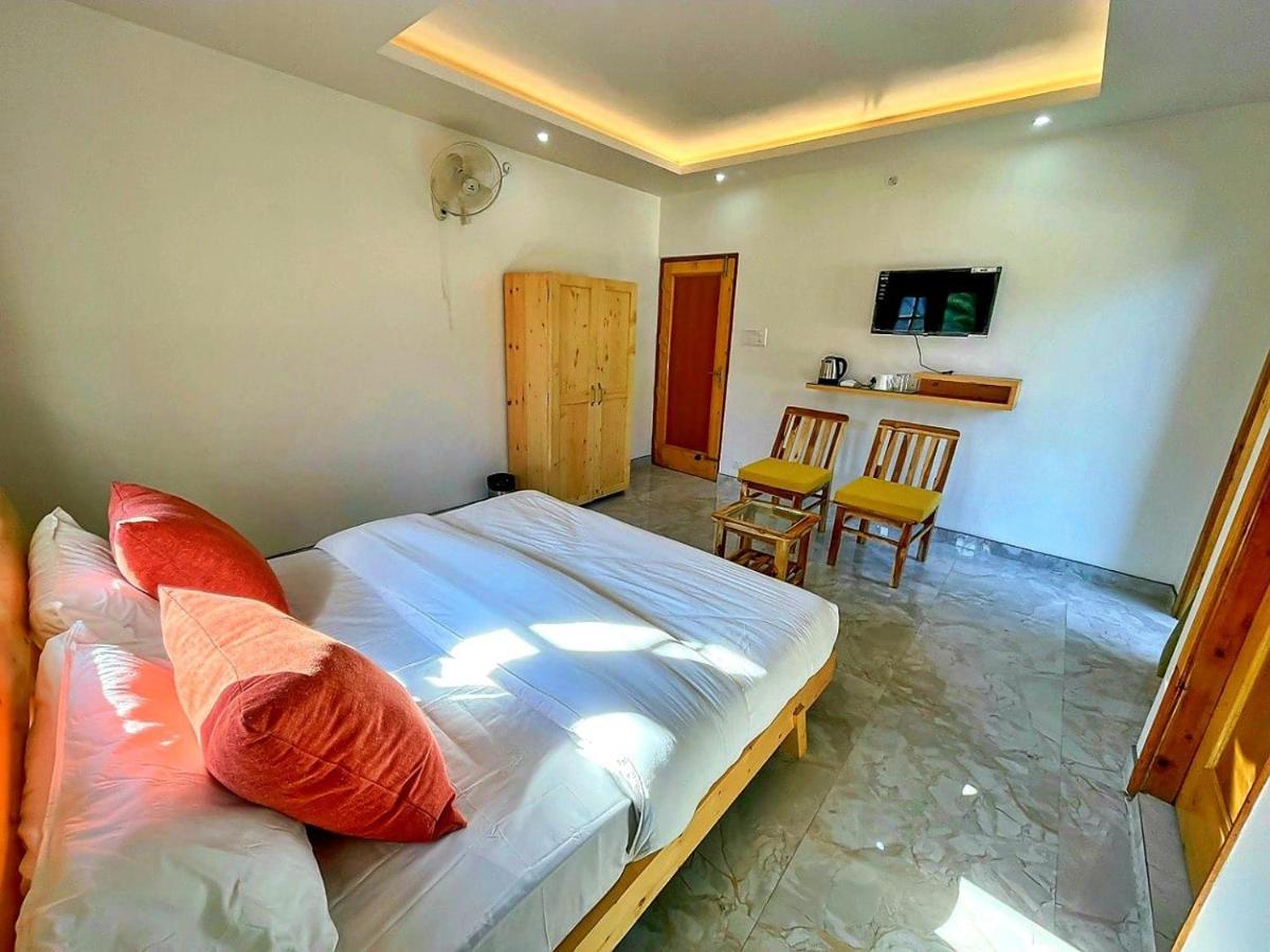 The Wild Yak Hotel Mandi Kültér fotó